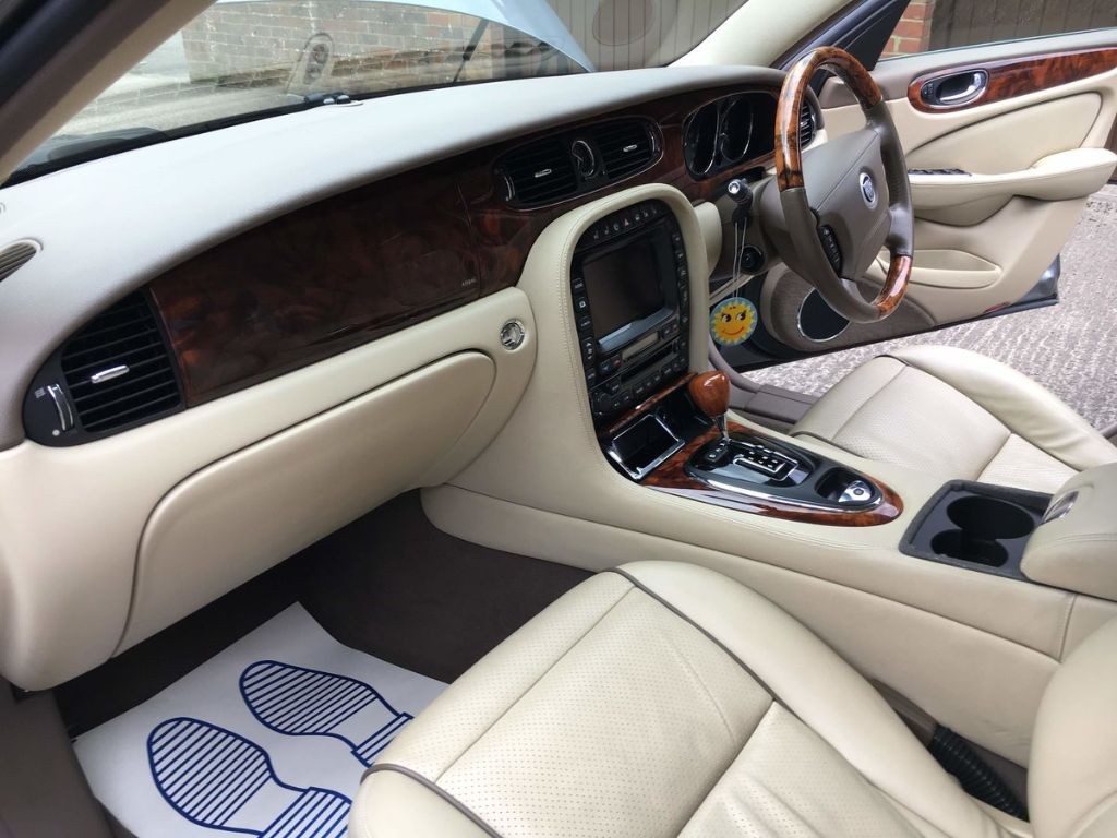 Jaguar X358 4.2 V8 2008 Final Edition 45598 miles FSH For Sale ...