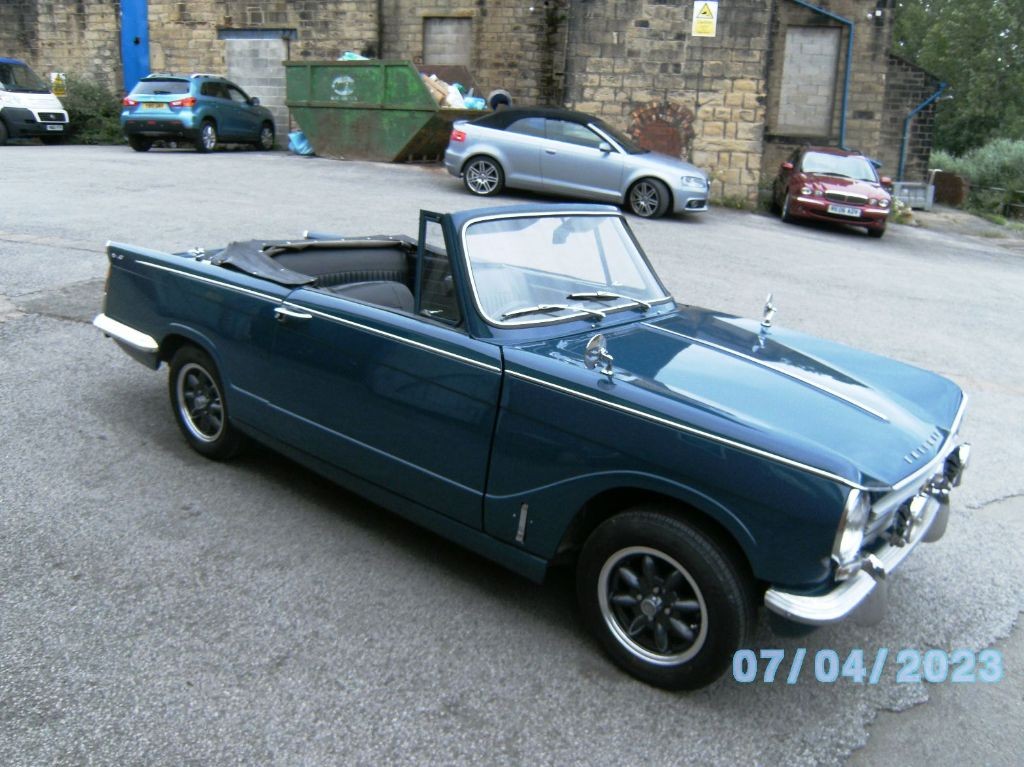 Tune-Up Kit For Triumph Herald 13/60 - Lucas 25D Points, Condenser, Rotor & Long Reach Plugs